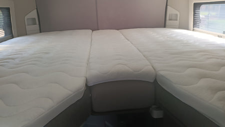 Topper Adria Twin Supreme 640 SLB 2021 - 3-tlg. Blick zum Heckbereich