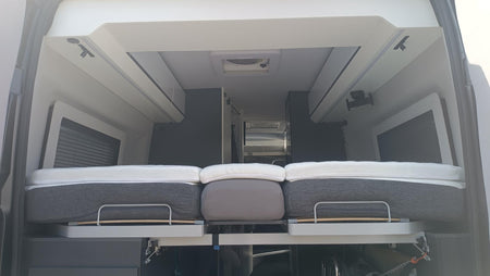 Topper Adria Twin Supreme 640 SLB 2021 - 3-tlg. Blick Hecktür offen